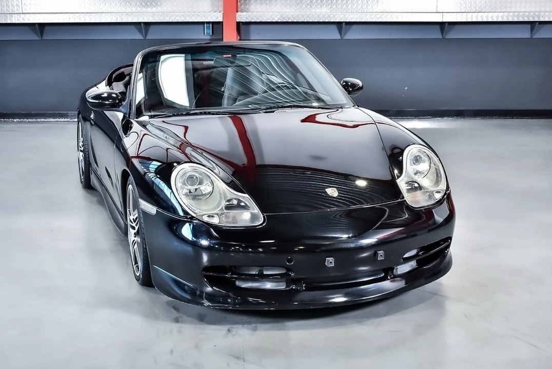 2000 Porsche 996 Carrera 4 - Image 4 of 30