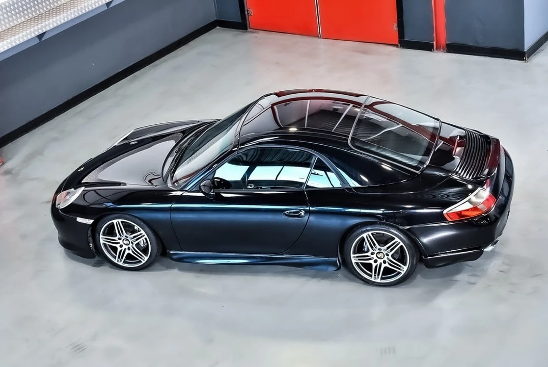 2000 Porsche 996 Carrera 4 - Image 28 of 30