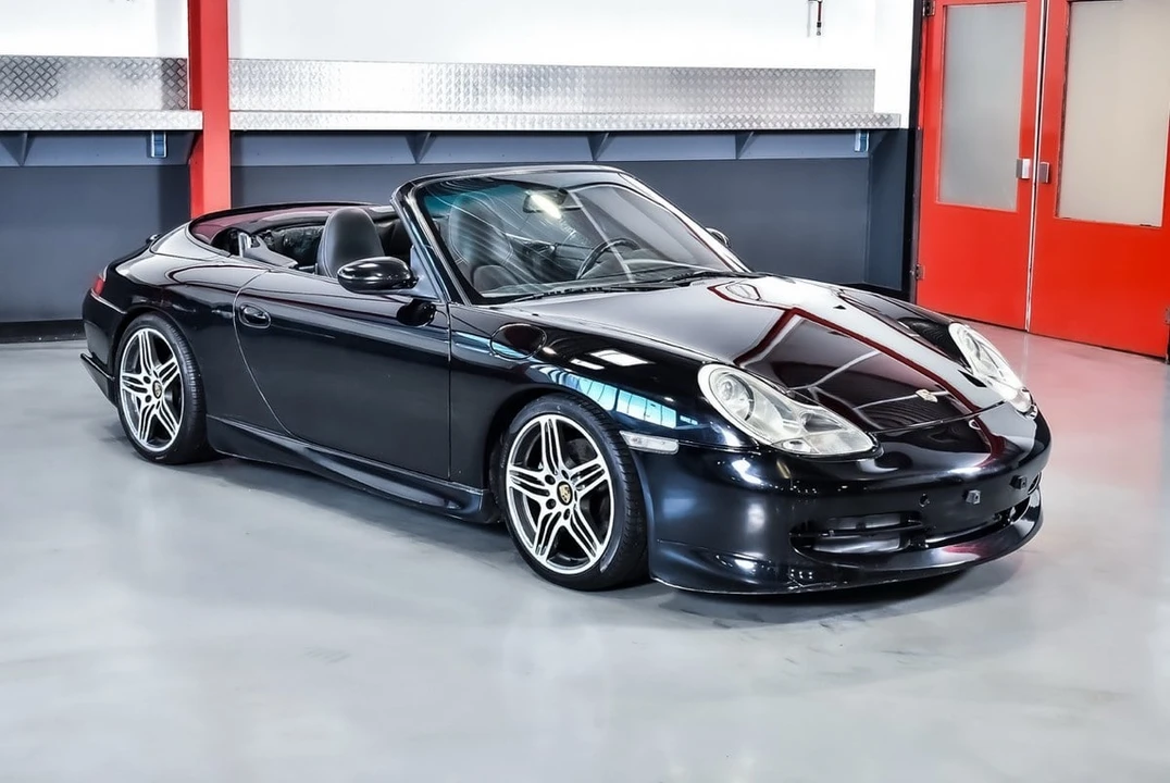 2000 Porsche 996 Carrera 4 - Image 6 of 30