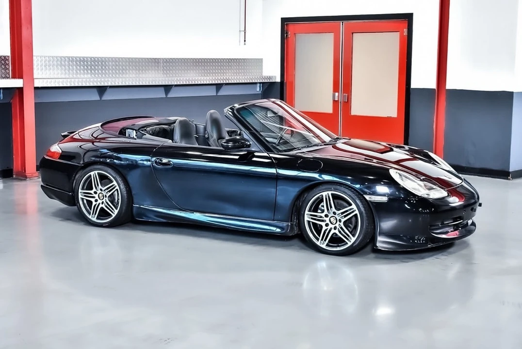 2000 Porsche 996 Carrera 4 - Image 7 of 30