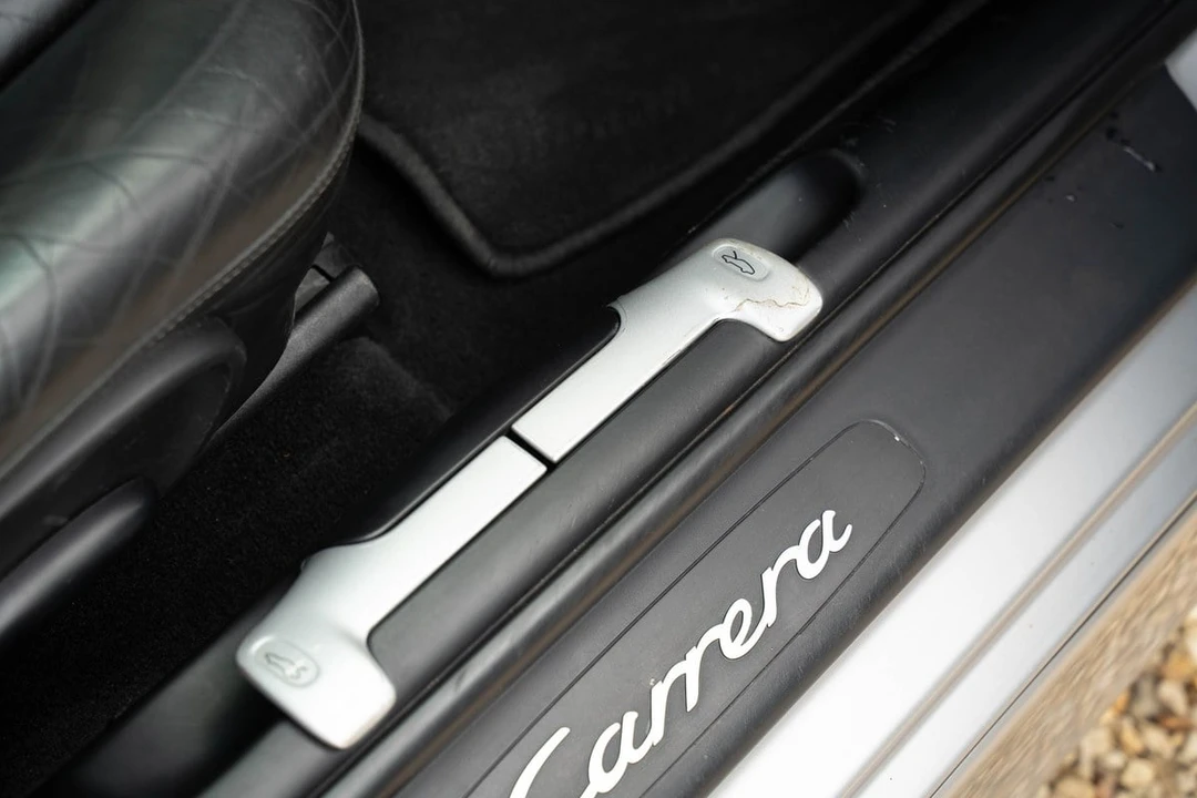 2000 Porsche 996 Carrera - Image 21 of 30