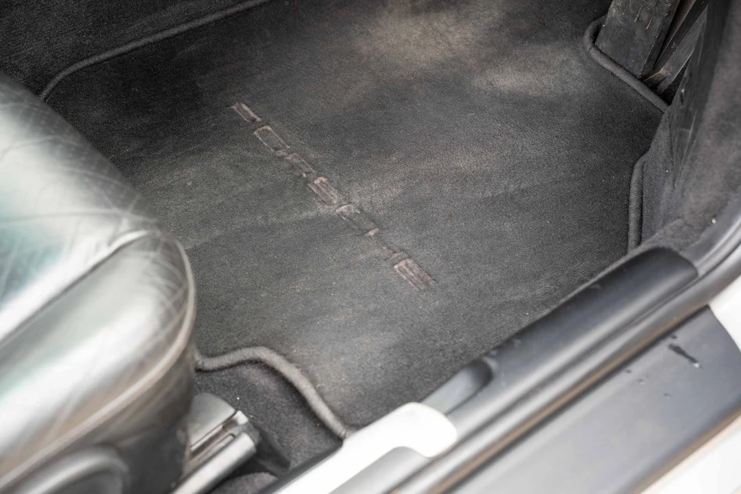 2000 Porsche 996 Carrera - Image 22 of 30