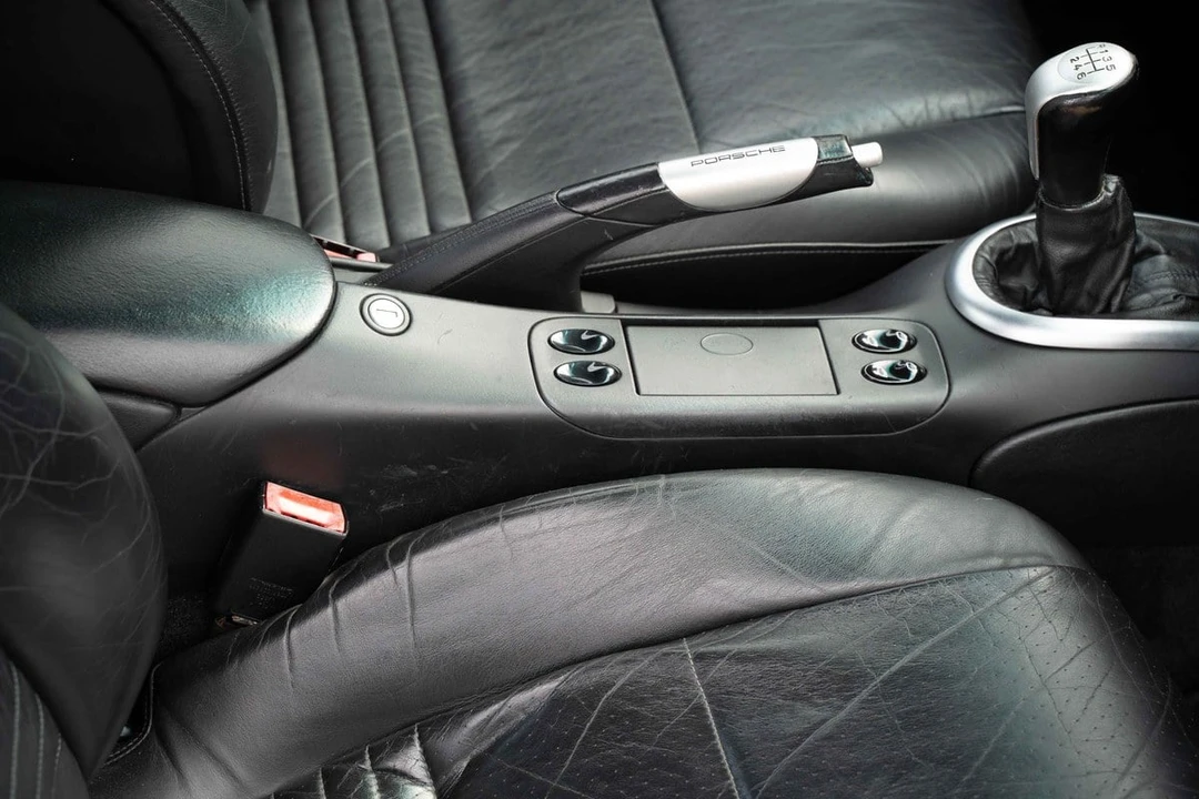 2000 Porsche 996 Carrera - Image 16 of 30