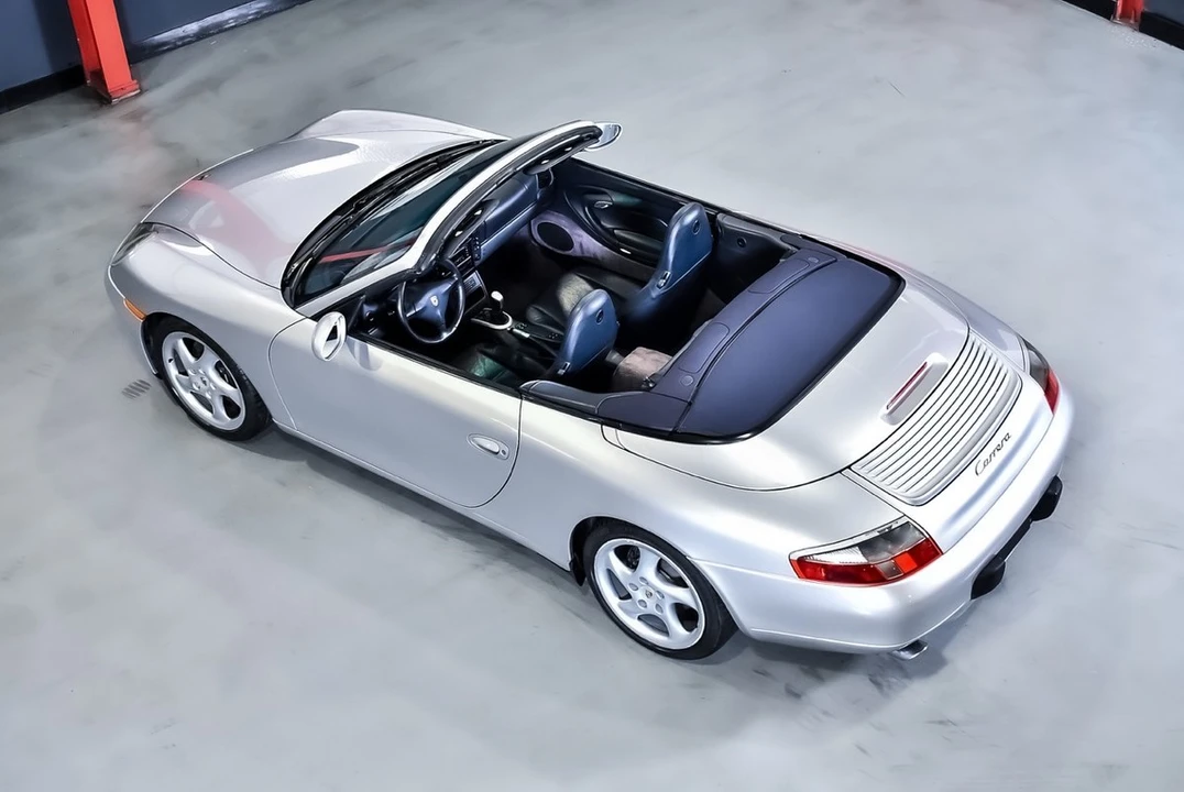 2000 Porsche 996 Carrera - Image 22 of 30