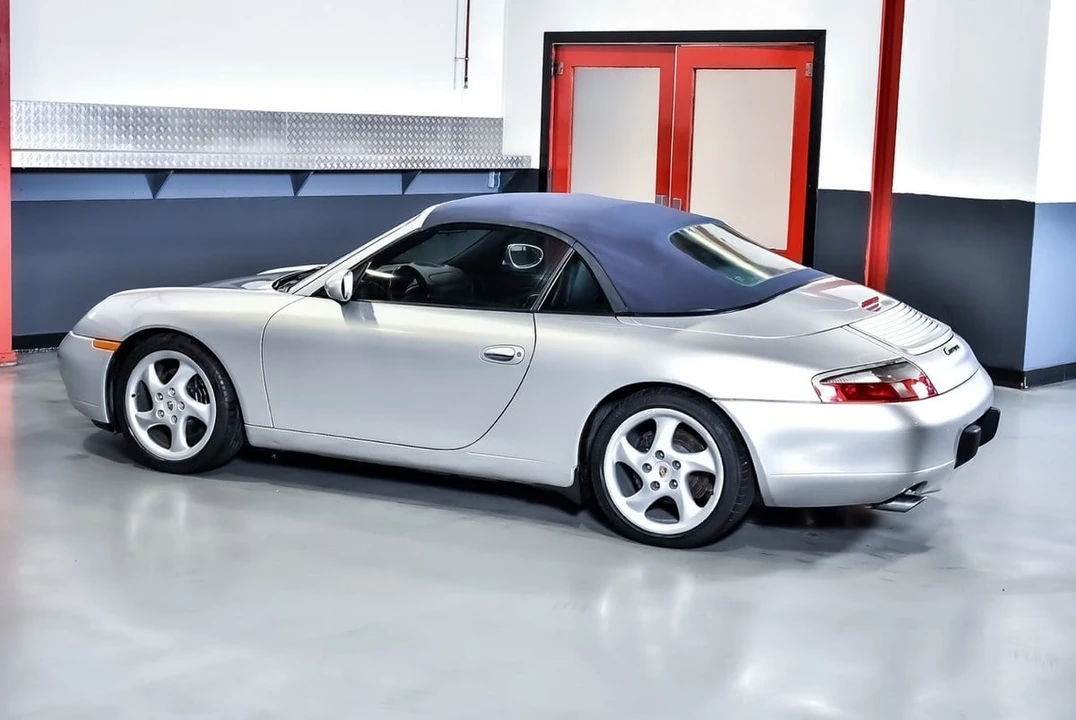 2000 Porsche 996 Carrera - Image 25 of 31