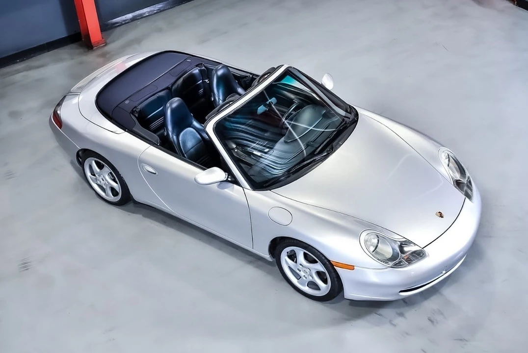 2000 Porsche 996 Carrera - Image 9 of 31