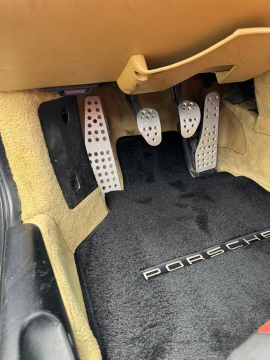 2000 Porsche 996 Carrera - Image 9 of 12