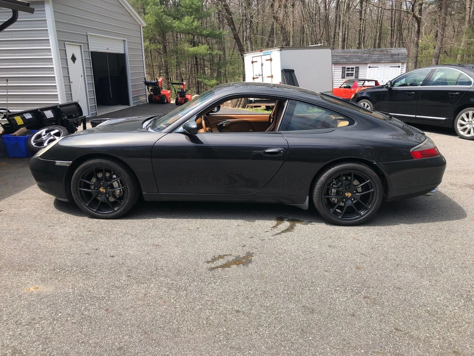 2000 Porsche 996 Carrera 4 - Image 2 of 6