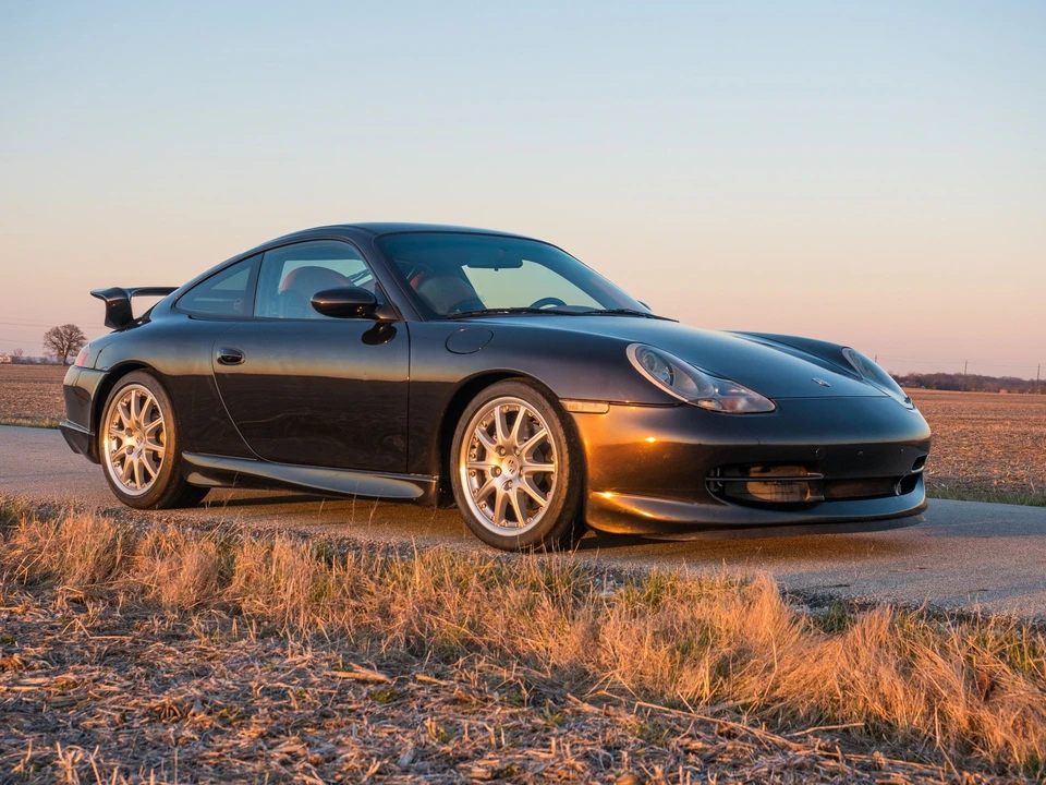2000 Porsche 996 Carrera 4 - Image 2 of 23