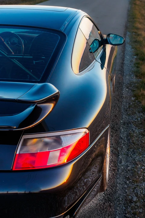 2000 Porsche 996 Carrera 4 - Image 5 of 23