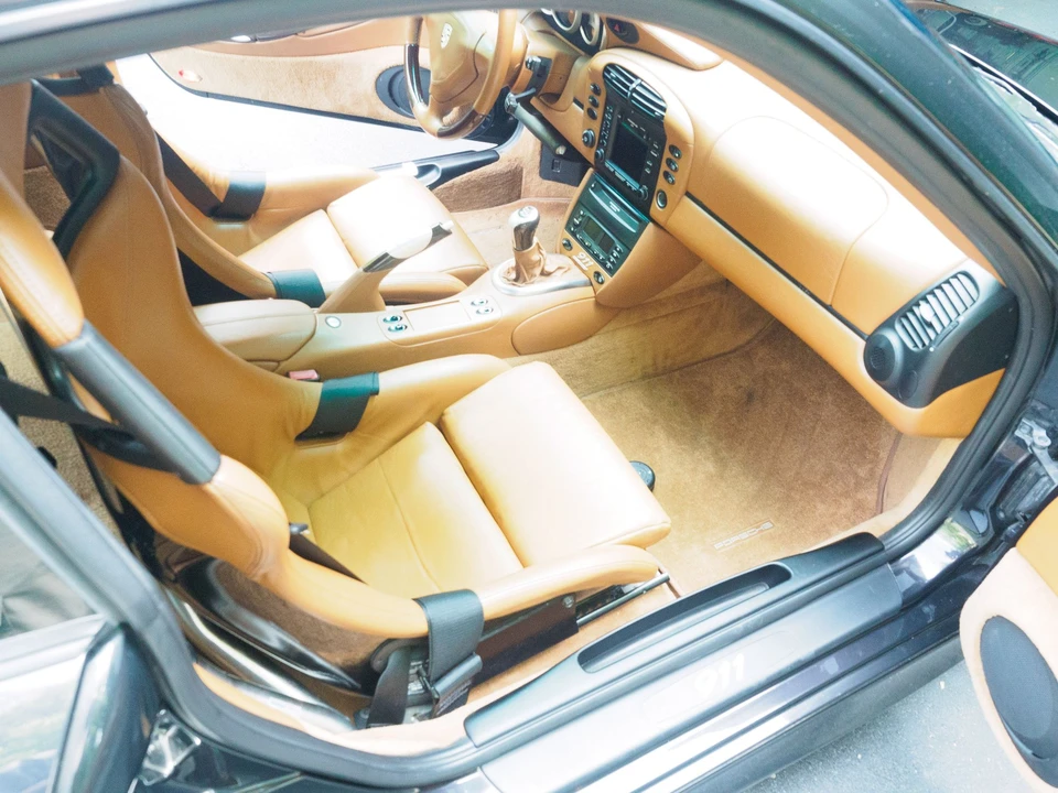 2000 Porsche 996 Carrera 4 - Image 7 of 23