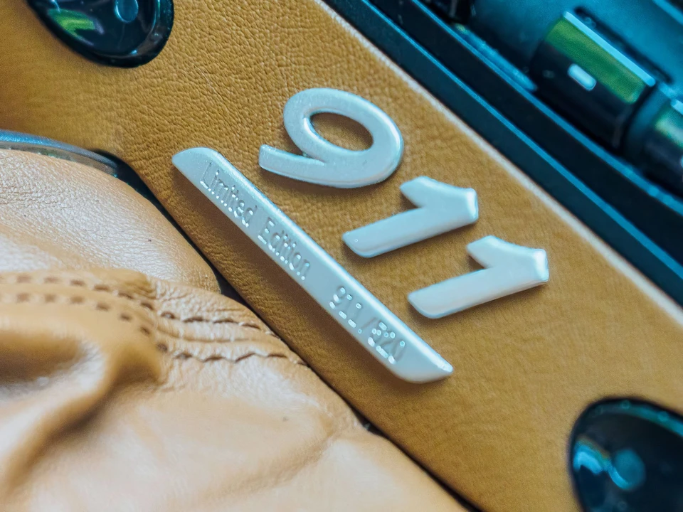 2000 Porsche 996 Carrera 4 - Image 8 of 23