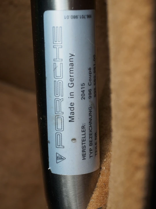 2000 Porsche 996 Carrera 4 - Image 13 of 23