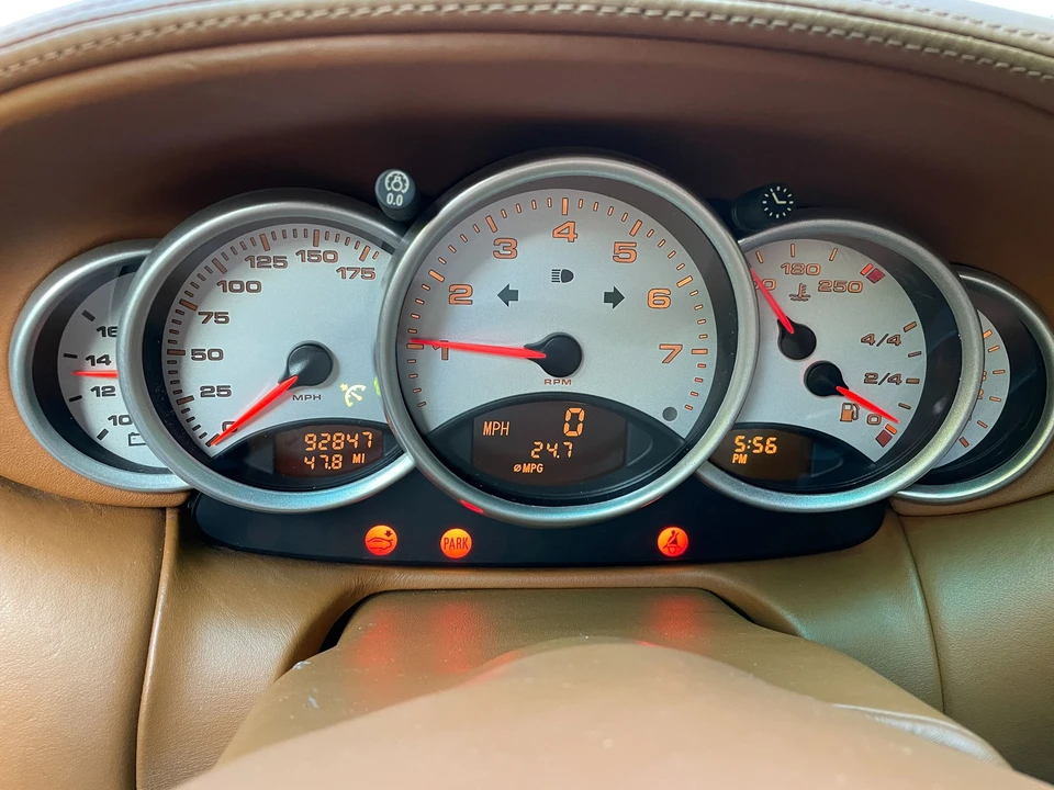 2000 Porsche 996 Carrera 4 - Image 17 of 23