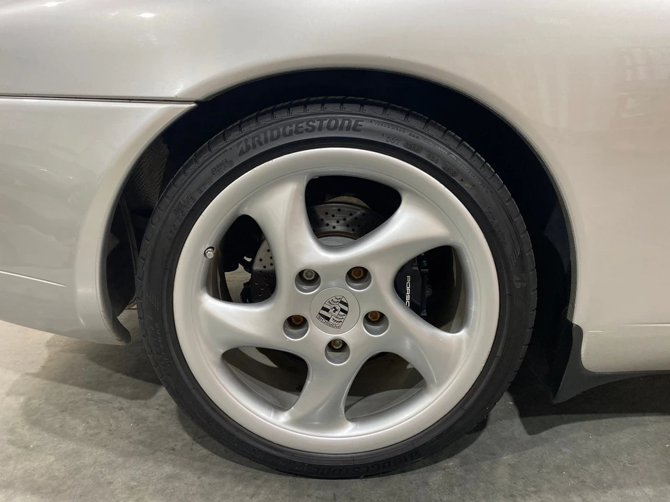 2000 Porsche 996 Carrera - Image 30 of 31