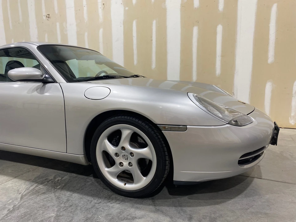 2000 Porsche 996 Carrera - Image 8 of 31
