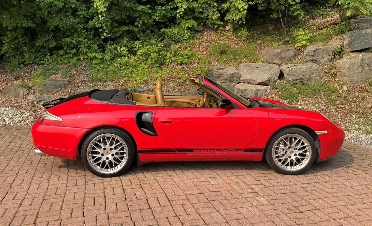 2000 Porsche 996 Carrera 4 - Image 12 of 31