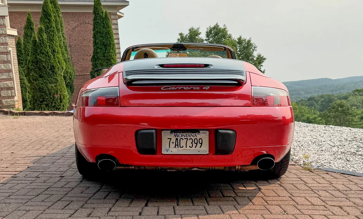 2000 Porsche 996 Carrera 4 - Image 8 of 31