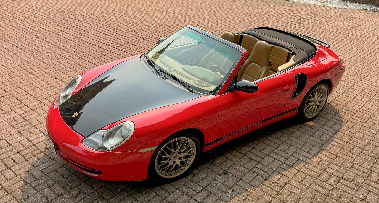 2000 Porsche 996 Carrera 4 - Image 4 of 31