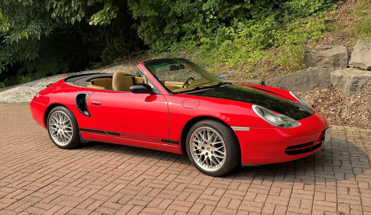2000 Porsche 996 Carrera 4 - Image 15 of 31
