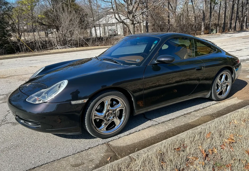 2000 Porsche 996 Carrera 4 - Image 2 of 6