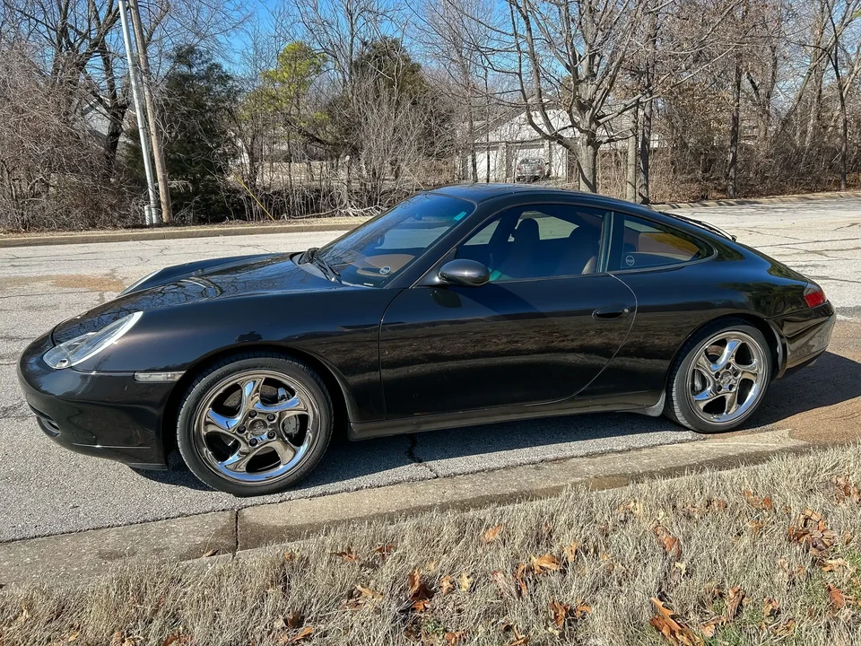 2000 Porsche 996 Carrera 4 - Image 5 of 6