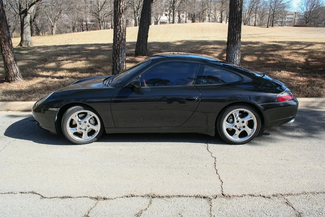 2000 Porsche 996 Carrera 4 - Image 6 of 6