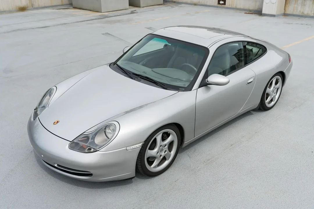 2000 Porsche 996 Carrera - Image 2 of 6