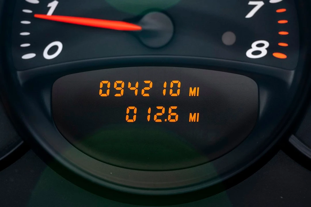 2000 Porsche 986 Boxster - Image 14 of 30