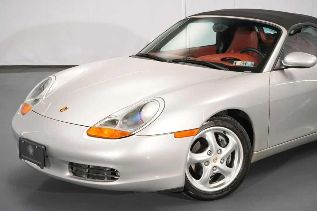 2000 Porsche 986 Boxster - Image 9 of 29