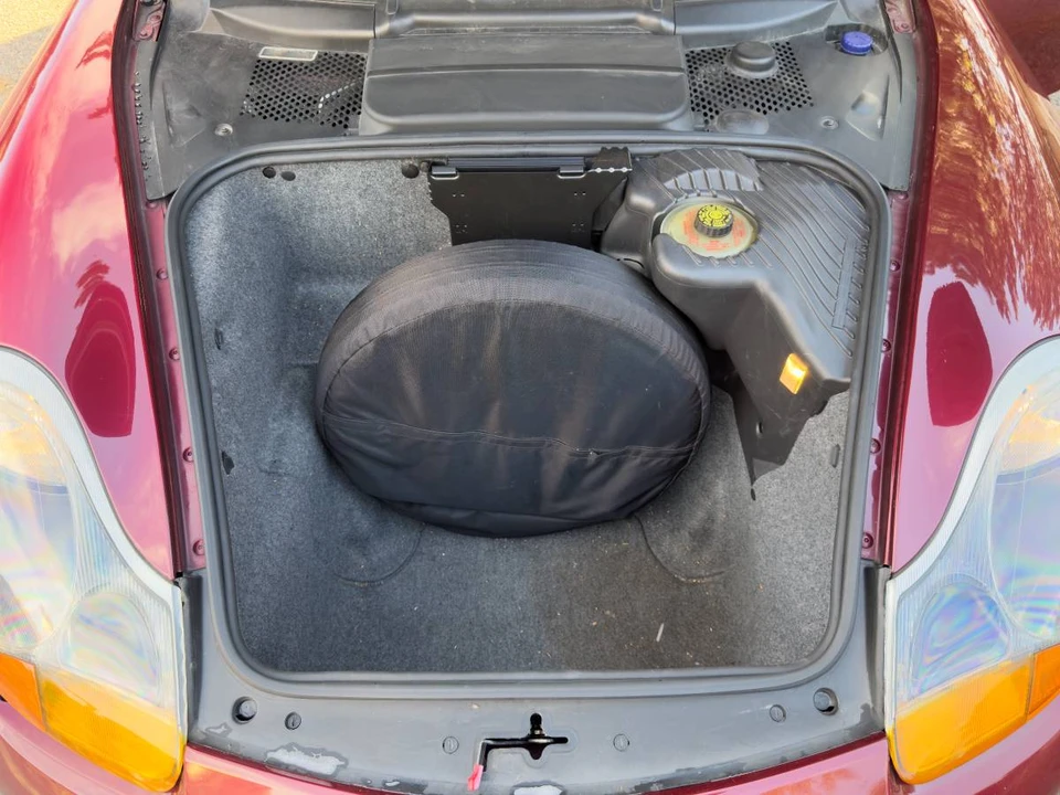 2001 Porsche 986 Boxster - Image 12 of 14