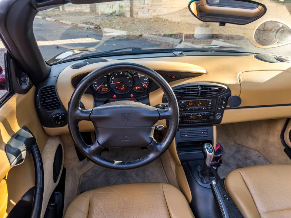 2001 Porsche 986 Boxster - Image 8 of 14