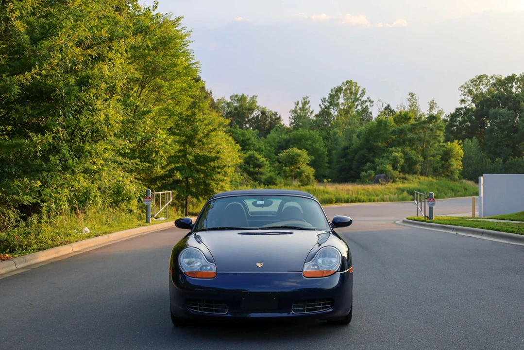 2000 Porsche 986 Boxster - Image 2 of 31