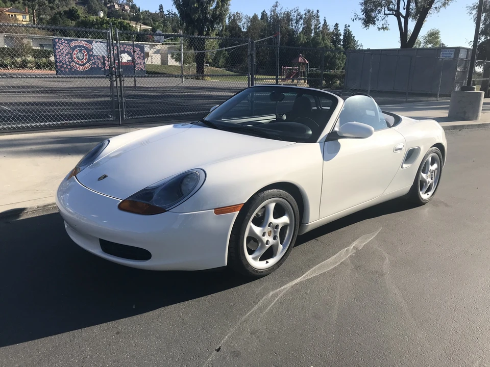 2000 Porsche 986 Boxster - Image 2 of 31