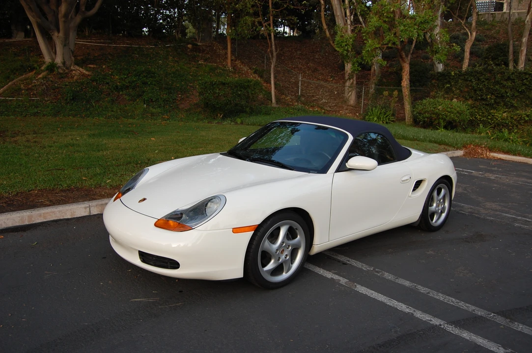 2000 Porsche 986 Boxster - Image 10 of 31