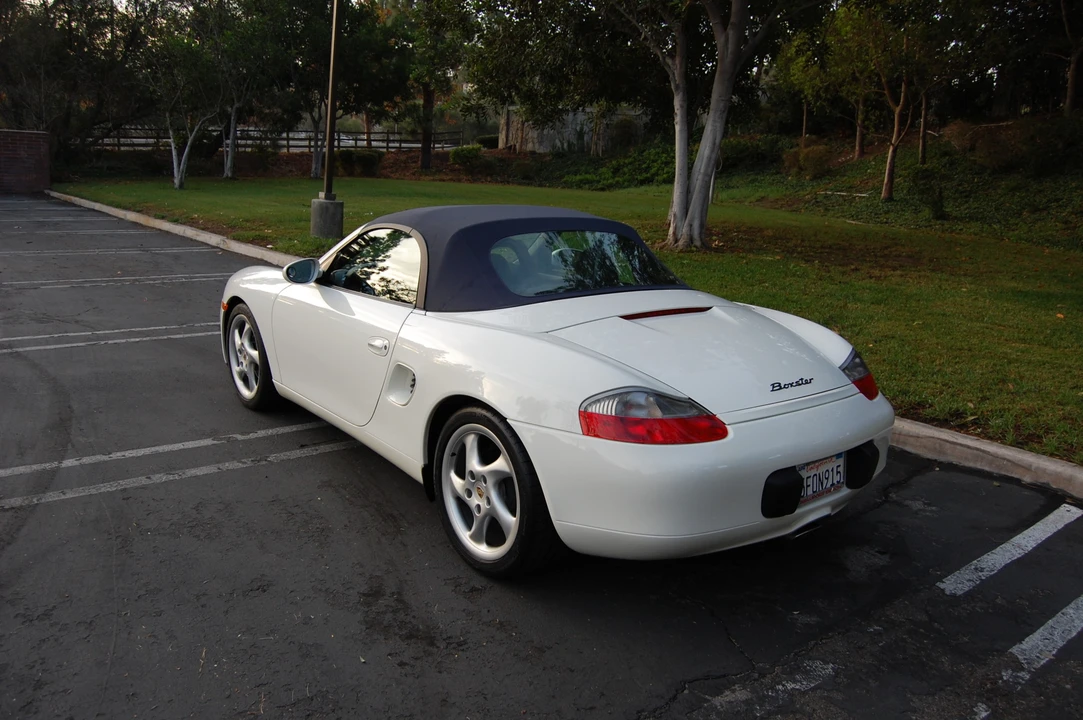 2000 Porsche 986 Boxster - Image 16 of 31