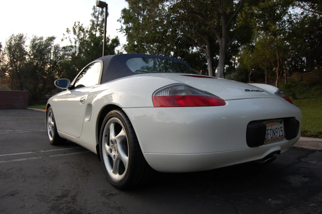 2000 Porsche 986 Boxster - Image 5 of 31