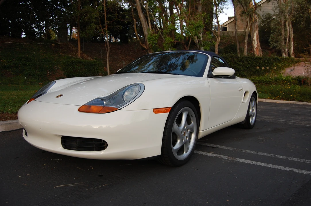 2000 Porsche 986 Boxster - Image 11 of 31