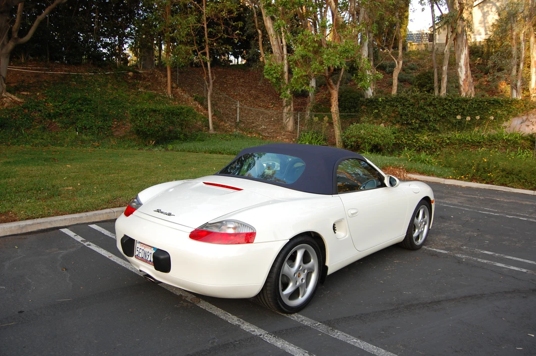2000 Porsche 986 Boxster - Image 28 of 31