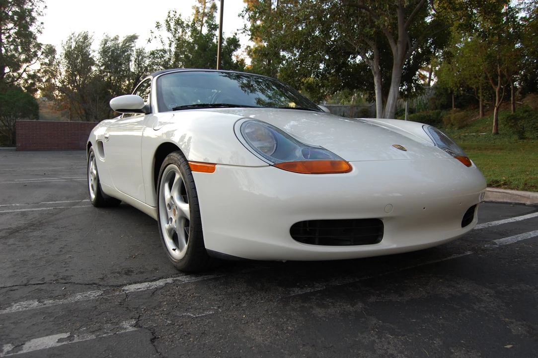 2000 Porsche 986 Boxster - Image 12 of 31