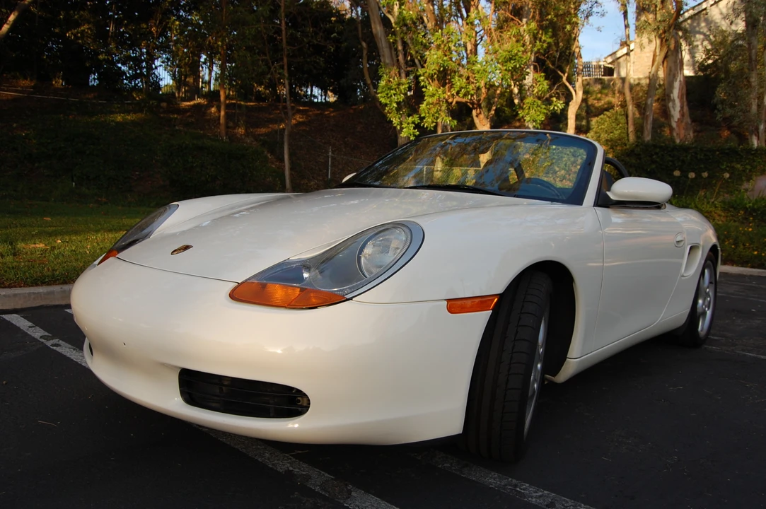 2000 Porsche 986 Boxster - Image 14 of 31