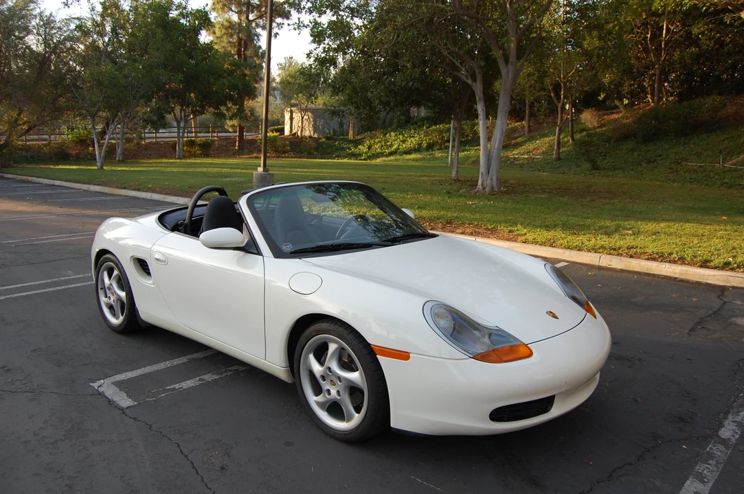 2000 Porsche 986 Boxster - Image 17 of 31