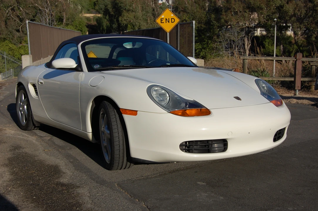 2000 Porsche 986 Boxster - Image 7 of 31