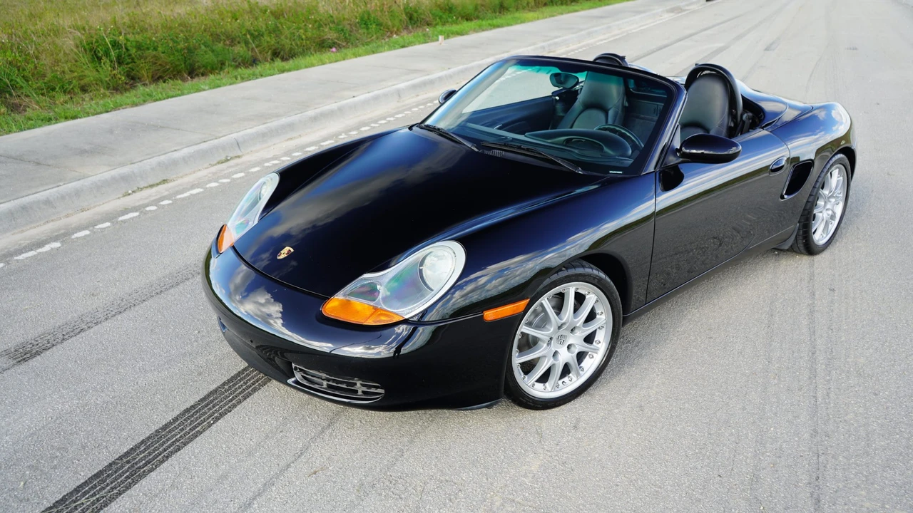 2000 Porsche 986 Boxster - Image 6 of 31