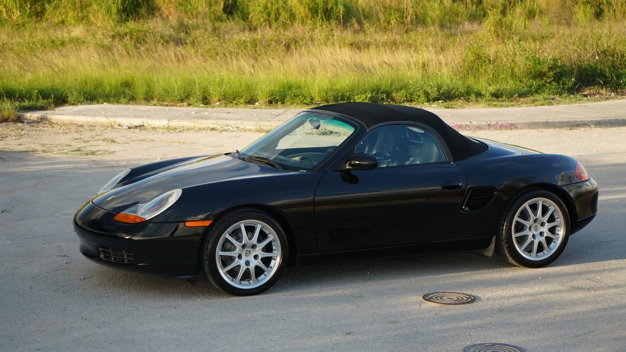 2000 Porsche 986 Boxster - Image 15 of 31