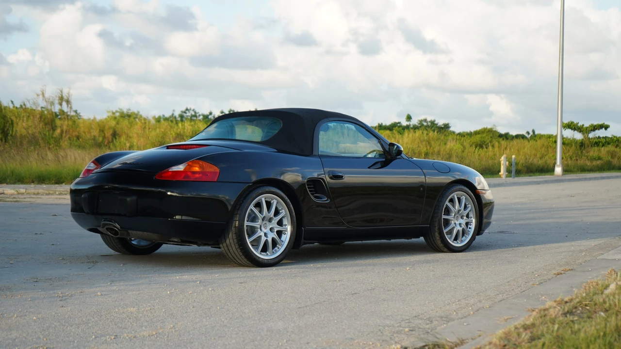 2000 Porsche 986 Boxster - Image 12 of 31