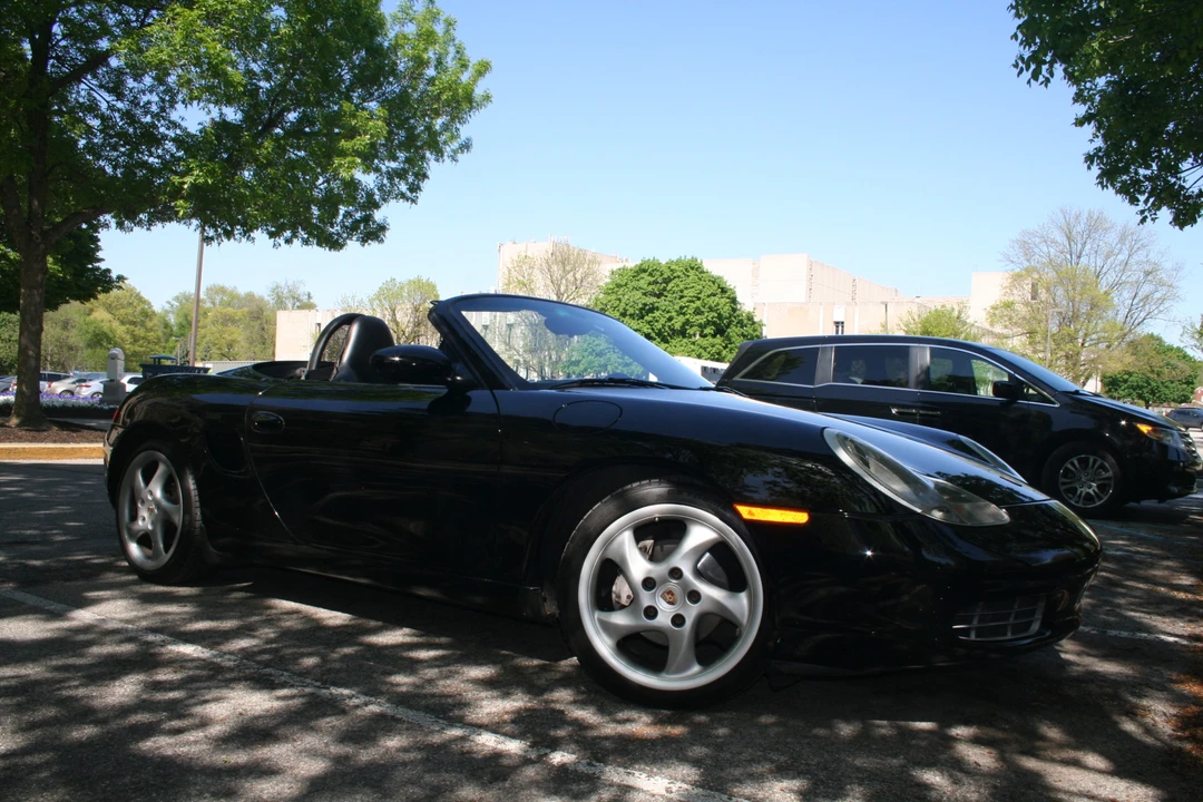 2000 Porsche 986 Boxster - Image 2 of 31