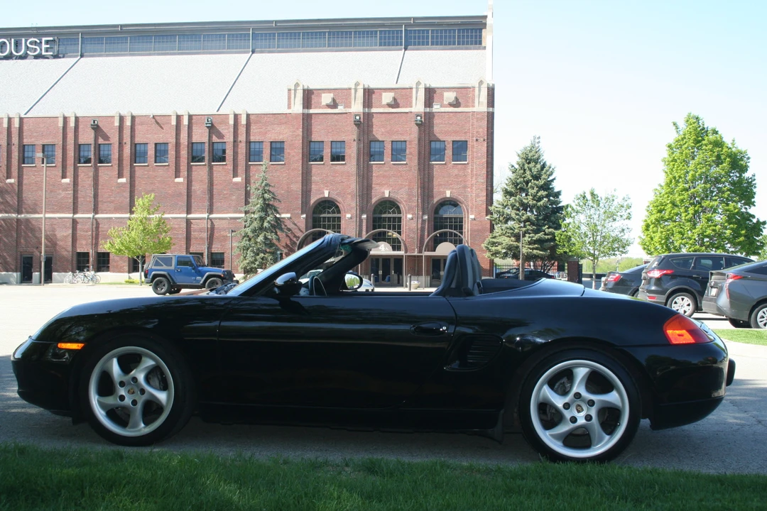 2000 Porsche 986 Boxster - Image 8 of 31