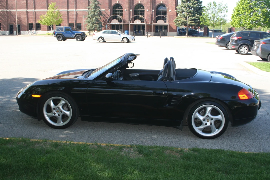 2000 Porsche 986 Boxster - Image 9 of 31