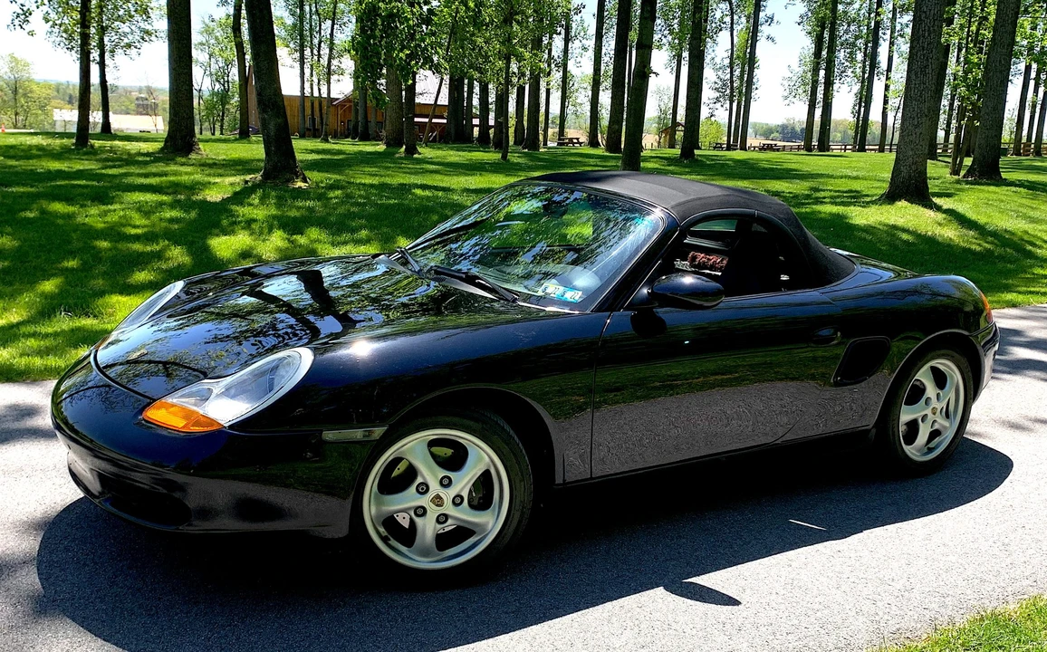 2000 Porsche 986 Boxster - Image 2 of 31